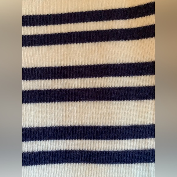 Gap Navy and White Striped Top Size Medium Tall - Picture 5 of 5
